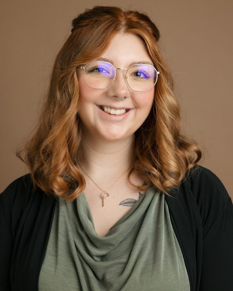Mia Smith Accounting Assistant